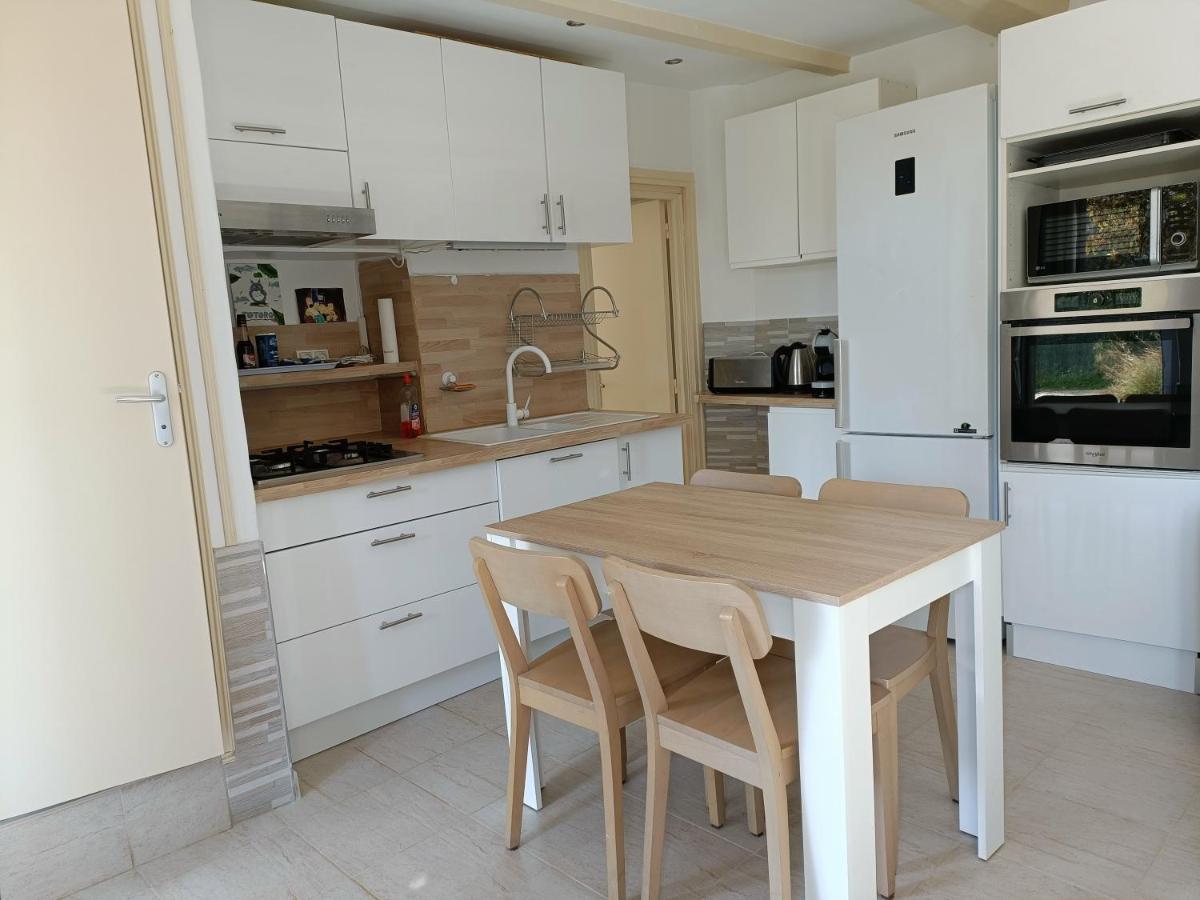 ונס Un Bel Appartement Rez Jardin Parking Gratuit מראה חיצוני תמונה